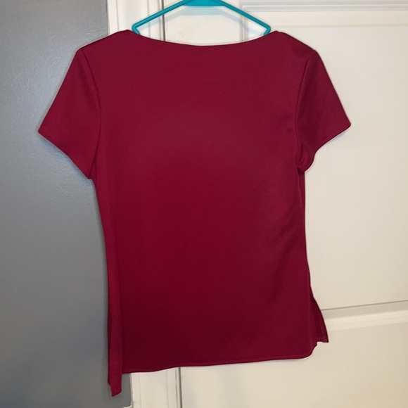 Casual Red Scoop Beck Top - Picture 2 of 2